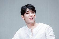 Trưởng nhóm FT Island bị tố dính líu đến scandal tình dục của Seungri
