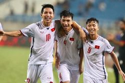 Đoàn Văn Hậu 'chê' Thai League, HLV U19 Hà Nội xem nhẹ quân HAGL