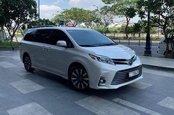 Toyota Sienna đã qua sử dụng giá 4,3 tỷ ở Sài Gòn