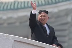 Tàu bọc thép của ông Kim Jong Un 'sẽ tới Vladivostok ngày 24/4'