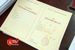 Triệt phá đường dây làm giả văn bằng, chứng chỉ của nhiều trường đại học, cao đẳng