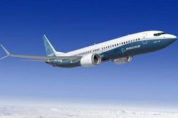 CEO Boeing cam kết đưa Boeing 737 Max trở thành 'máy bay an toàn nhất'