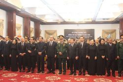 Lãnh đạo TP.HCM viếng nguyên Chủ tịch nước Lê Đức Anh