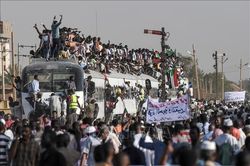 Đề xuất hai hội đồng chuyển tiếp song song tại Sudan