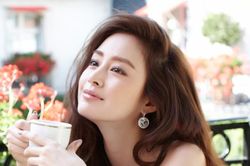 Phụ nữ sở hữu nét tướng này, chắc chắn giàu sang phú quý sau 30 tuổi