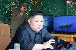 KCNA: Chủ tịch Kim Jong Un giám sát diễn tập 'tấn công tầm xa'