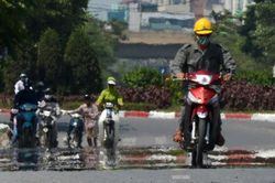 Nắng nóng gay gắt kéo dài đến hết tuần ở các tỉnh Bắc và Trung Bộ