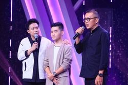 'Người Ấy Là Ai' tập 5: Cậu bạn 2000 khiến khán giả rơi nước mắt vì sắc tím của mình