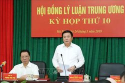 Kỳ họp thứ 10 Hội đồng Lý luận Trung ương