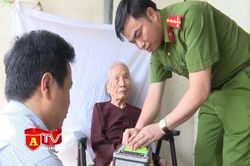 CAH Thường Tín cấp căn cước công dân cho người già, người khuyết tật