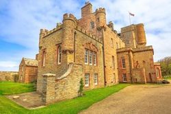 Sống như hoàng gia trong lâu đài cho thuê của hoàng tử xứ Wales