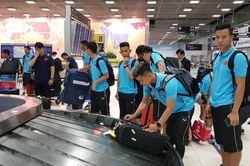 Tuyển Việt Nam tới Bangkok, HLV Park Hang Seo họp ngay trong đêm