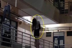 Nữ sinh 'thắt cổ' trong KTX và sự thật cười ra nước mắt