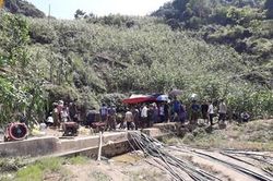 Chưa rõ nạn nhân mắc kẹt 7 ngày trong hang sâu 40m sống hay chết