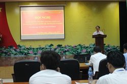 Quận Long Biên tổ chức tuyên truyền về an toàn giao thông