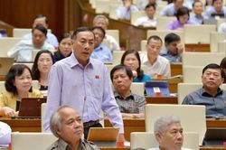 Có nên dành cả nghìn héc ta đất cho du lịch tâm linh?