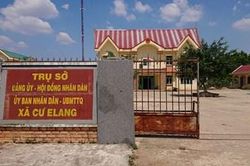Phê chuẩn khởi tố chủ tịch UBND xã để cấp dưới xà xẻo tiền tỷ của Nhà nước