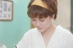 'Hết hồn' với hình ảnh mới của Ánh Dương 'tomboyloichoi': Cài băng đô dịu dàng, mắt mơ màng lãng đãng