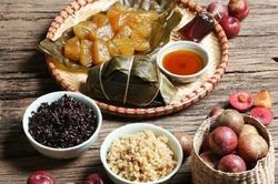 Tết Đoan Ngọ ăn gì để 'diệt sâu bọ' mới là chuẩn nhất?