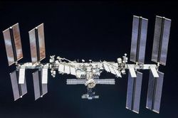 NASA xác nhận mở dịch vụ du lịch vũ trụ giá 35.000 USD/đêm