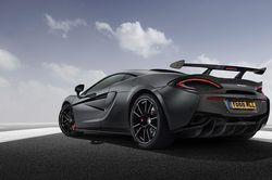 10.000 USD mới mua được cánh gió mới cho McLaren 570S