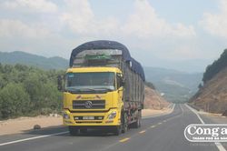 Cao tốc La Sơn- Túy Loan: Chưa xong đã chạy, tiềm ẩn tai nạn