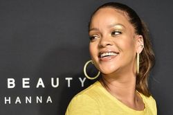 Cách nữ ca sĩ giàu nhất thế giới Rihanna kiếm tiền 'khủng'