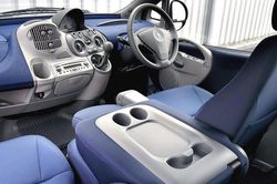 9 mẫu xe hơi có thiết kế nội thất kỳ quặc nhất thế giới