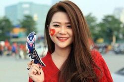 Chia sẻ về khoảnh khắc hạnh phúc vỡ òa của bạn gái Đức Huy khi bạn trai ghi bàn gỡ hòa