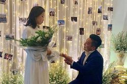 MC Liêu Hà Trinh được bạn trai kém tuổi cầu hôn sau một thời gian yêu xa