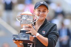 Barty vô địch đơn nữ Roland Garros 2019: Chiến thắng lớn nhất cho cô gái thấp nhất