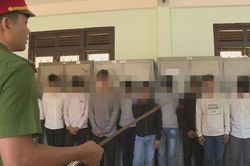 Nhóm nam sinh hỗn chiến vì chuyện tình cảm