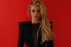 Britney Spears: 'Hình ảnh tôi mập hơn 20 ký hôm qua là dối trá, tôi chỉ như… một cây kim'