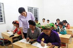 Lớp học 'đặc biệt' ở vùng cao Làng Sáng