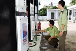 Có thể thu hồi giấy phép cửa hàng kinh doanh xăng dầu vi phạm