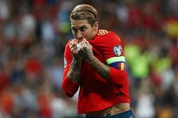 Ramos lập công giúp tuyển Tây Ban Nha đè bẹp Thụy Điển