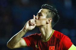 'Quế Ngọc Hải đòi thầy Park vào bằng được chung kết King's Cup'
