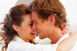 Nói nhỏ chị em 5 tuyệt chiêu giúp cuộc yêu trở nên mỹ mãn