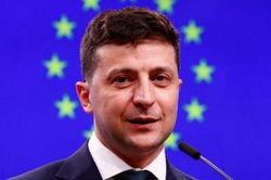 Tân Tổng thống Ukraine lại gây bất ngờ