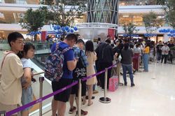 Giữa thương chiến, người Trung Quốc mua trà sữa giá gấp 20 lần ủng hộ thương hiệu nước nhà