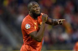Lukaku ghi 2 bàn, ĐT Bỉ giữ vững ngôi đầu ở vòng loại Euro