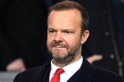 MU mua sắm thất bại, Ed Woodward vẫn tiếp tục nắm quyền