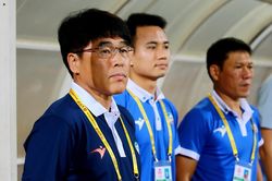 HLV người Hàn Quốc đầu tiên mất chức ở V-League 2019