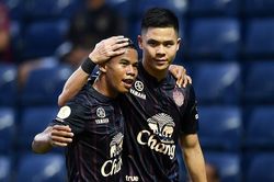 Buriram - Rayong 5-0: Sớm thắng đậm đối thủ, ông Bondanovic vẫn không tung Xuân Trường vào sân