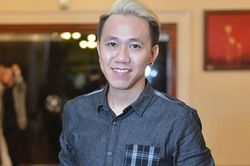 Anh Đức bị thương ở chân phải khâu hơn 20 mũi