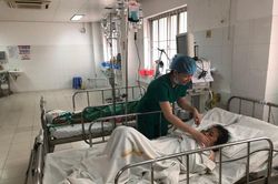 Xuất huyết nguy kịch, cô gái Campuchia được bác sĩ Việt Nam cứu sống