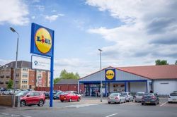 'Ông lớn' siêu thị Đức mở hơn 40 cửa hàng tại London, Anh