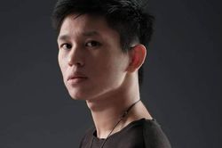 B Ray lại gây 'sóng gió' khi cãi tay đôi với fan Kpop: 'Tụi em chửi anh được thì chẳng có lý nào anh không chửi được idol tụi em'