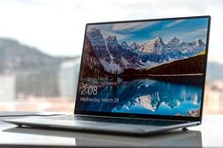 Họa vô đơn chí: Huawei hoãn vô thời hạn kế hoạch ra mắt laptop Windows mới