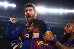 Messi kiếm gần 3 ngàn tỷ đồng/năm, cao hơn Ronaldo, Neymar